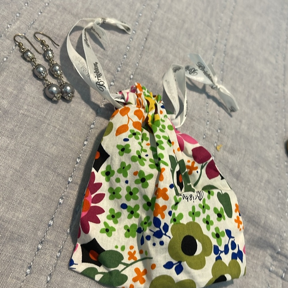 Silver drop earrings - Picture 3 of 4